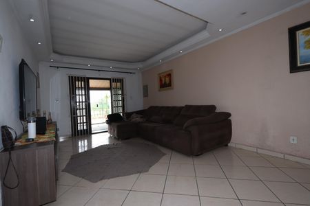 Sala de casa à venda com 3 quartos, 125m² em Jardim Santa Adelia, São Paulo