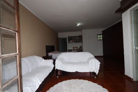 Casa à venda com 125m², 3 quartos e 1 vagaSuíte