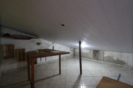 Casa à venda com 125m², 3 quartos e 1 vagaSotão