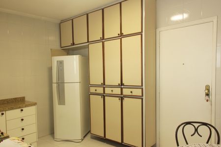 Apartamento para alugar com 102m², 2 quartos e 1 vagaCozinha