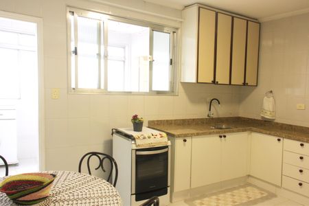 Apartamento para alugar com 102m², 2 quartos e 1 vagaCozinha