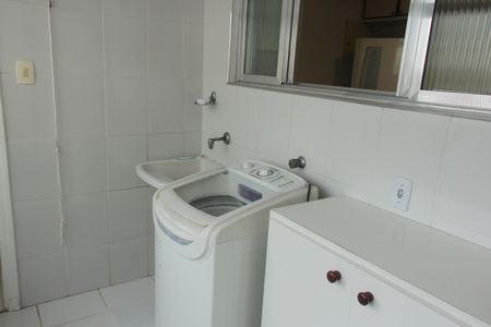 Apartamento para alugar com 102m², 2 quartos e 1 vagaÁrea de Serviço