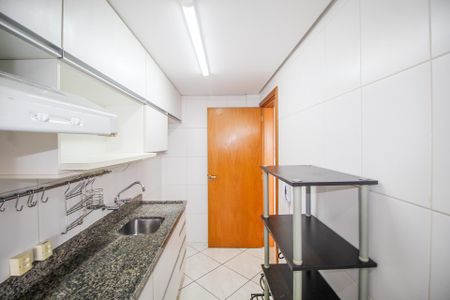 Apartamento para alugar com 103m², 2 quartos e 2 vagas Apartamento para alugar com 103m², 2 quartos e 2 vagasCozinha