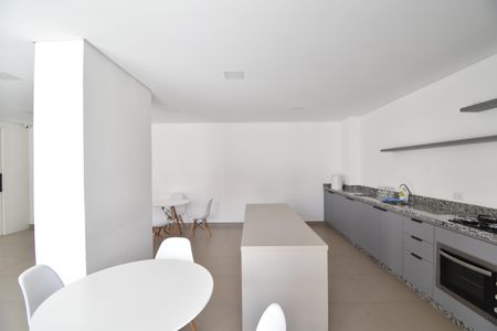 Apartamento para alugar com 49m², 2 quartos e 1 vagaÁrea comum - Salão de festas