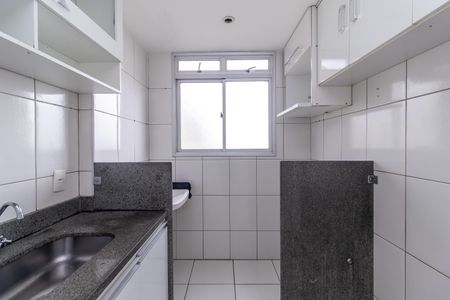 Apartamento para alugar com 60m², 2 quartos e 1 vaga Apartamento para alugar com 60m², 2 quartos e 1 vagaCozinha e Área de Serviço