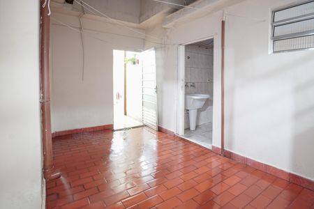 Casa à venda com 198m², 2 quartos e 1 vaga Casa à venda com 198m², 2 quartos e 1 vagaQuintal dos fundos