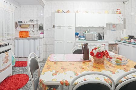 Casa à venda com 198m², 2 quartos e 1 vaga Casa à venda com 198m², 2 quartos e 1 vagaCozinha - Torneira