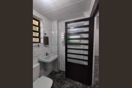Casa à venda com 198m², 2 quartos e 1 vagaBanheiro social