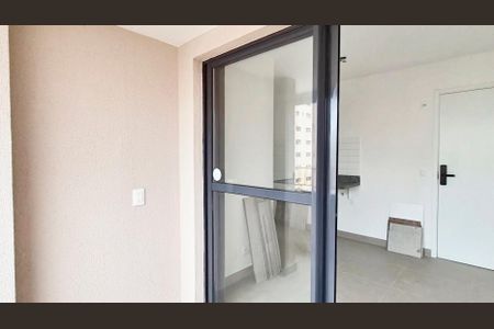 Apartamento para alugar com 39m², 2 quartos e sem vaga Apartamento para alugar com 39m², 2 quartos e sem vagaVaranda