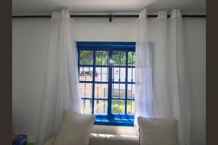 Casa para alugar com 380m², 4 quartos e 6 vagasJanela - Sala