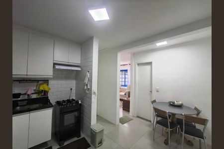 Casa para alugar com 380m², 4 quartos e 6 vagasCozinha