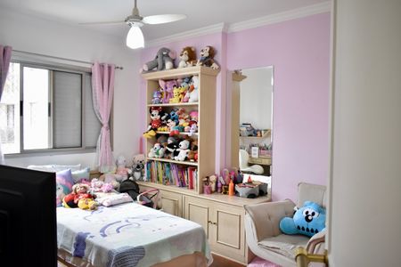 Apartamento à venda com 140m², 4 quartos e 2 vagasQuarto 2