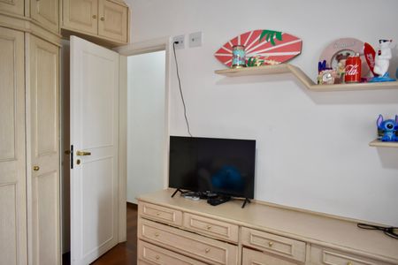 Apartamento à venda com 140m², 4 quartos e 2 vagasQuarto 2