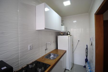 Cozinha de kitnet/studio à venda com 1 quarto, 33m² em Vila Ipiranga, Porto Alegre
