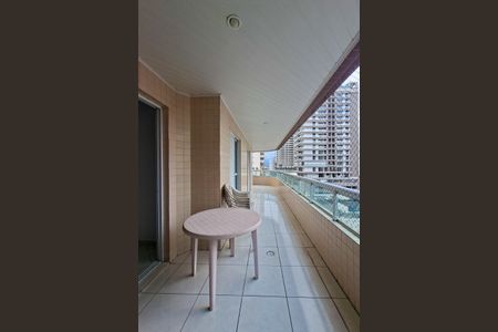 Sacada  de apartamento para alugar com 3 quartos, 130m² em Guilhermina, Praia Grande