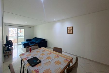 Sala de apartamento para alugar com 3 quartos, 130m² em Guilhermina, Praia Grande