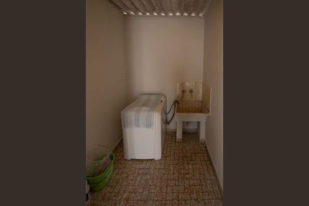 Casa à venda com 359m², 2 quartos e 4 vagasÁrea de Serviço