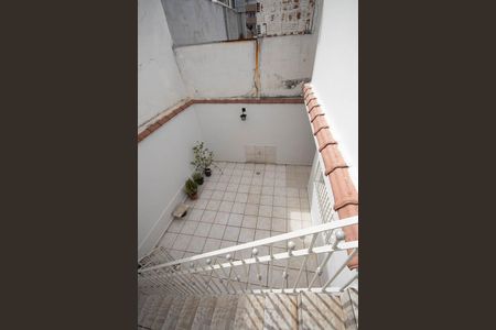 Casa à venda com 359m², 2 quartos e 4 vagasQuintal