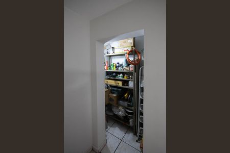 Casa à venda com 359m², 2 quartos e 4 vagasDespensa 