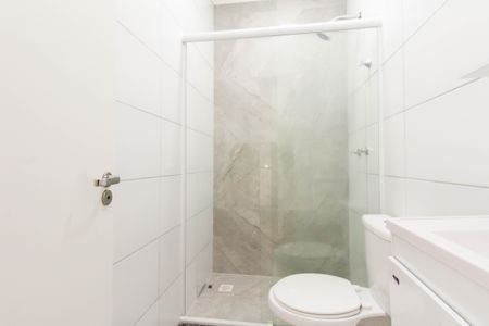 Casa à venda com 140m², 3 quartos e 2 vagasBanheiro