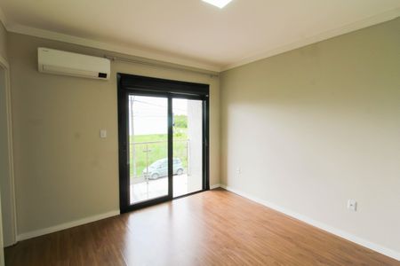 Casa à venda com 140m², 3 quartos e 2 vagasSuíte