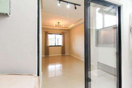 Casa à venda com 140m², 3 quartos e 2 vagasÁrea de Serviço