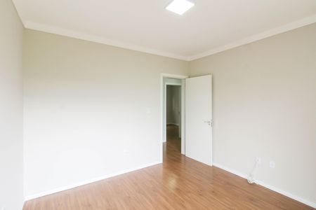 Casa à venda com 140m², 3 quartos e 2 vagasSuíte