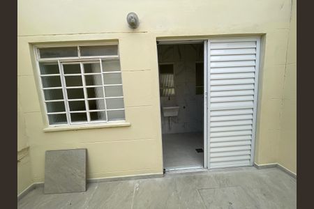 Casa de condomínio para alugar com 80m², 2 quartos e 1 vaga Casa de condomínio para alugar com 80m², 2 quartos e 1 vagaQuintal