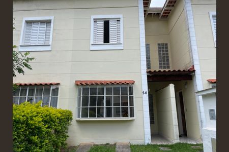 Casa de condomínio para alugar com 80m², 2 quartos e 1 vaga Casa de condomínio para alugar com 80m², 2 quartos e 1 vagaFachada