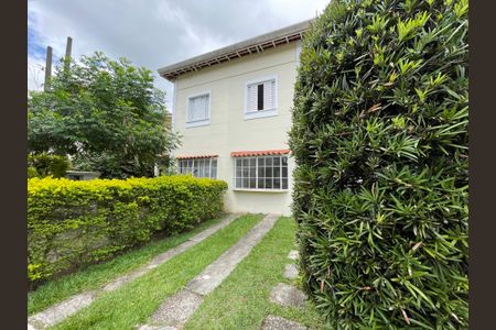 Casa de condomínio para alugar com 80m², 2 quartos e 1 vaga Casa de condomínio para alugar com 80m², 2 quartos e 1 vagaFachada