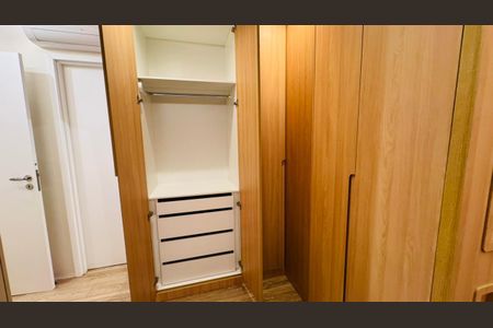 Apartamento para alugar com 89m², 3 quartos e 2 vagasQuarto