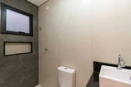 Casa à venda com 130m², 3 quartos e 2 vagasBanheiro da Suíte 1