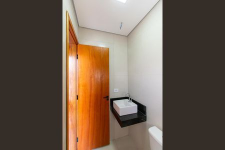 Casa à venda com 130m², 3 quartos e 2 vagasBanheiro 3