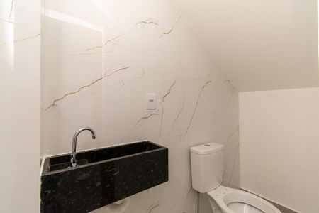Casa à venda com 130m², 3 quartos e 2 vagasLavabo