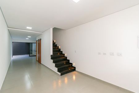 Casa à venda com 130m², 3 quartos e 2 vagasSala