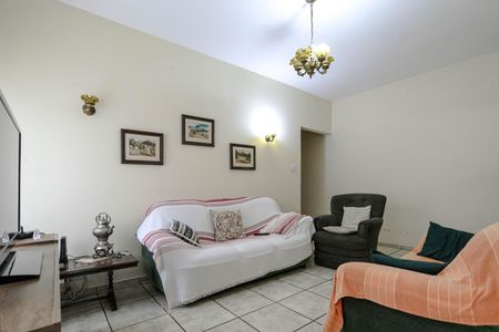 Sala de casa para alugar com 2 quartos, 250m² em Parque Monte Libano, Mogi das Cruzes