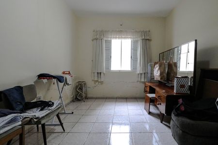 Casa para alugar com 250m², 2 quartos e 2 vagasSala