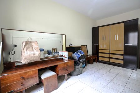 Casa para alugar com 250m², 2 quartos e 2 vagasQuarto 1
