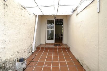 Casa para alugar com 250m², 2 quartos e 2 vagasQuintal