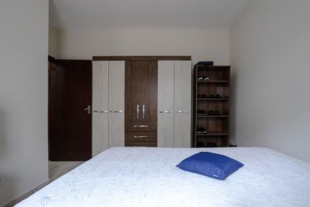 Casa para alugar com 250m², 2 quartos e 2 vagasQuarto 2