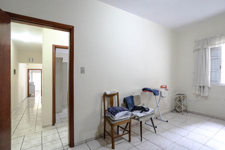 Casa para alugar com 250m², 2 quartos e 2 vagasQuarto 1