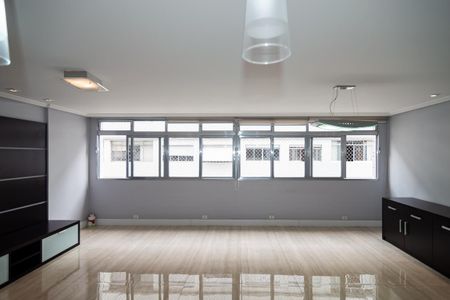 Apartamento para alugar com 172m², 3 quartos e 1 vaga