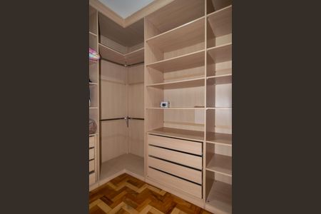 Apartamento para alugar com 172m², 3 quartos e 1 vaga