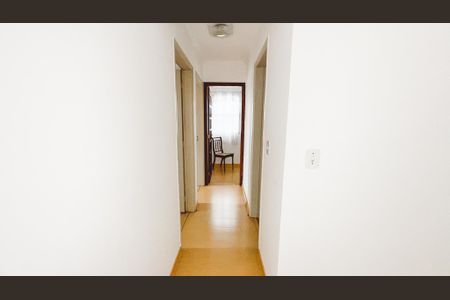Corredor de apartamento para alugar com 3 quartos, 68m² em Santana, São Paulo
