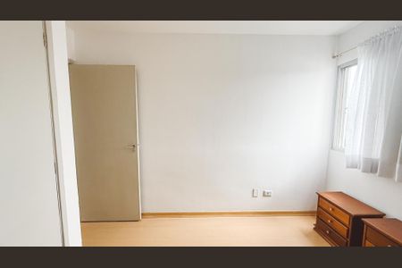 Apartamento para alugar com 68m², 3 quartos e 1 vagaQuarto 2