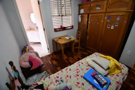 Casa à venda com 268m², 5 quartos e 4 vagasQuarto 2 - Suíte