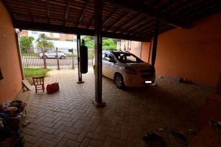 Casa à venda com 268m², 5 quartos e 4 vagasGaragem
