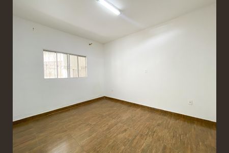 Casa para alugar com 1 quarto, 45m² em Califórnia, Belo Horizonte