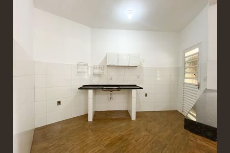 Casa para alugar com 1 quarto, 45m² em Califórnia, Belo Horizonte