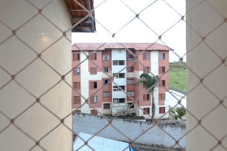 Vista - Sala de apartamento para alugar com 2 quartos, 44m² em Jardim Esperanca, Mogi das Cruzes